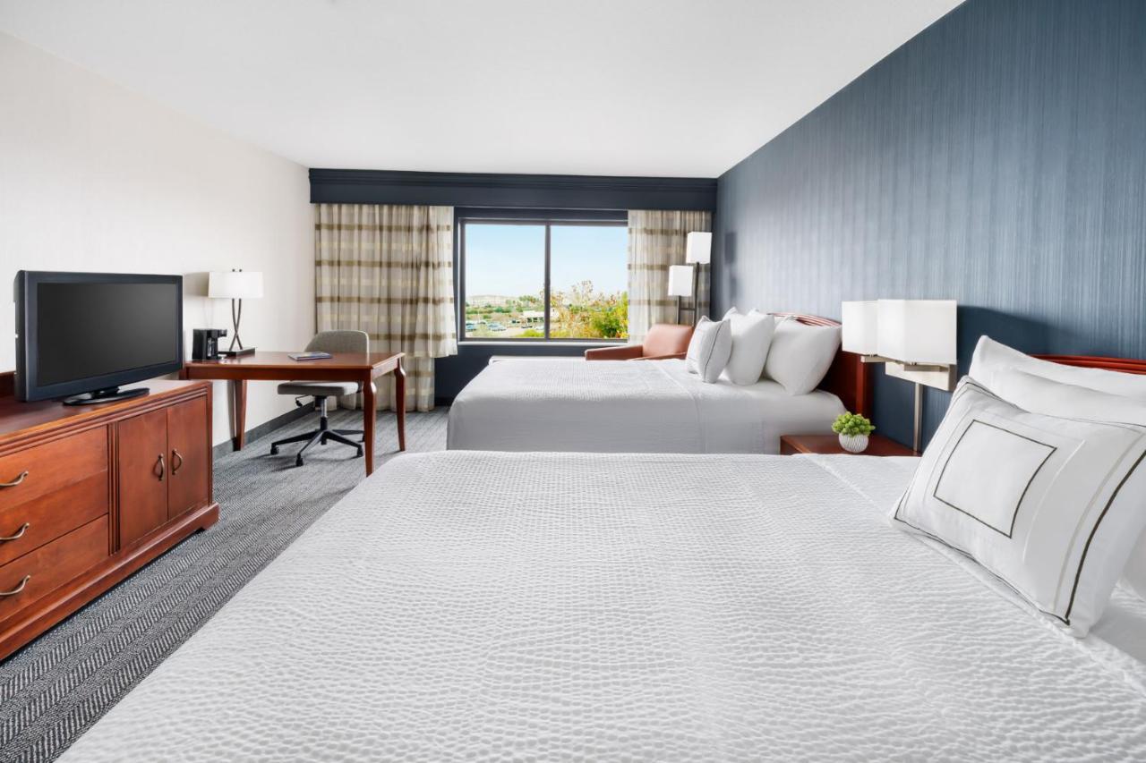 Courtyard By Marriott Sacramento Folsom Hotel Eksteriør billede