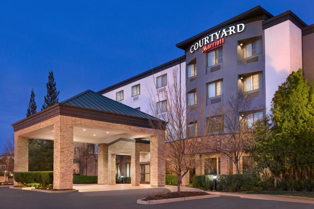 Courtyard By Marriott Sacramento Folsom Hotel Eksteriør billede