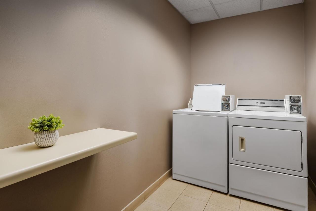 Courtyard By Marriott Sacramento Folsom Hotel Eksteriør billede