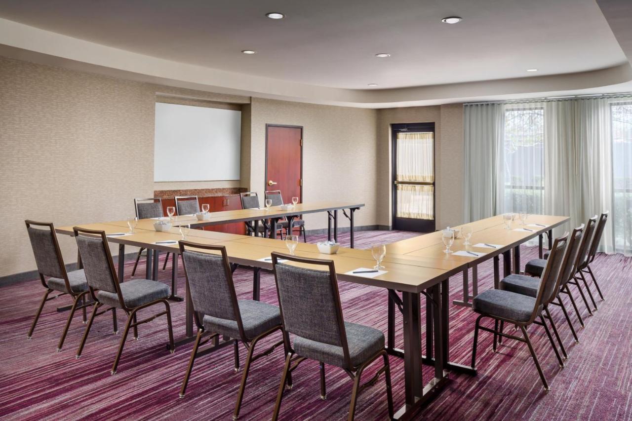 Courtyard By Marriott Sacramento Folsom Hotel Eksteriør billede